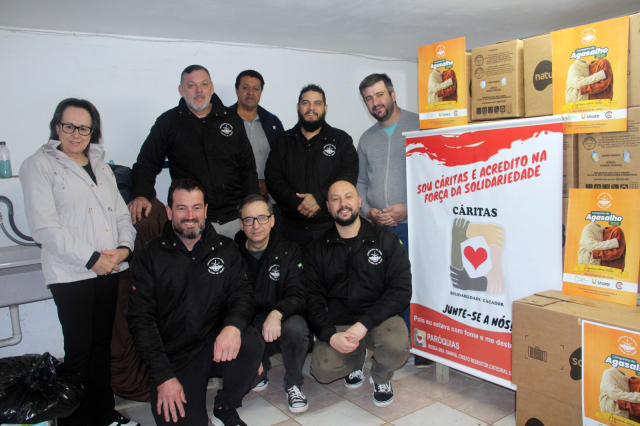 Confraria do Rock entrega doações arrecadadas em campanha solidária